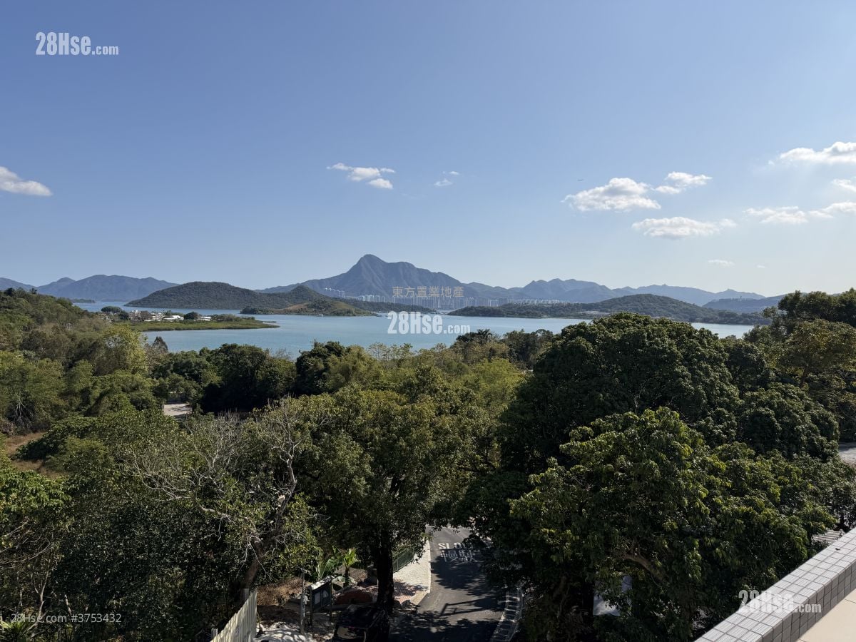 村屋 租盘 3 房 , 1 浴室 700 平方尺