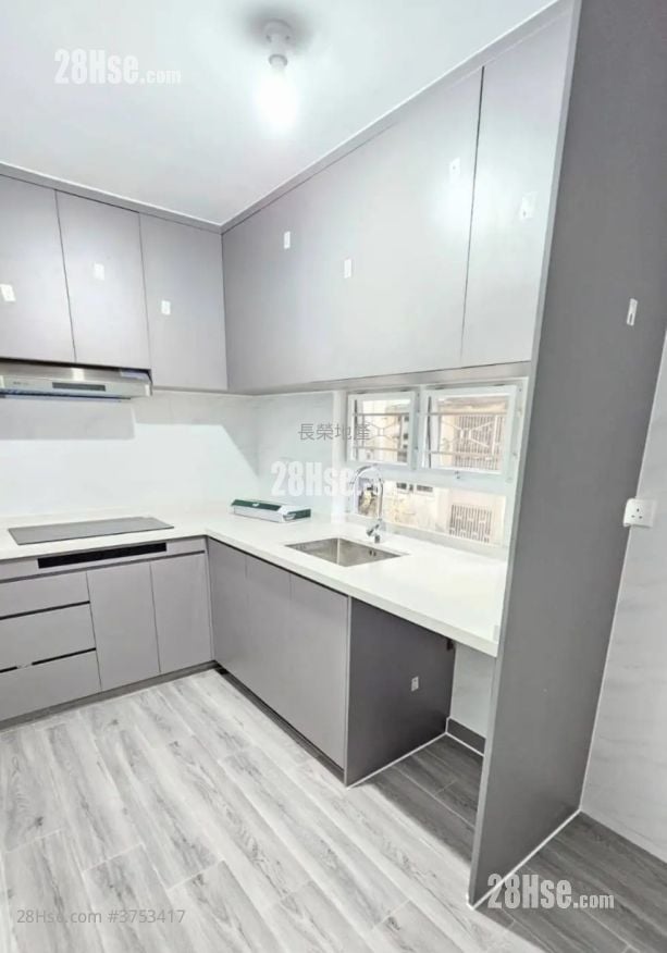 村屋 租盤 700 平方呎