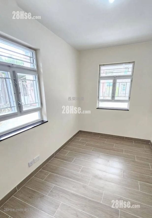 村屋 租盤 700 平方呎