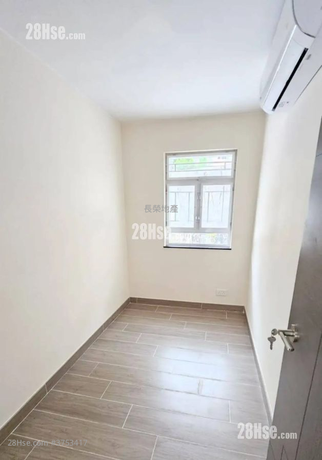 村屋 租盤 700 平方呎