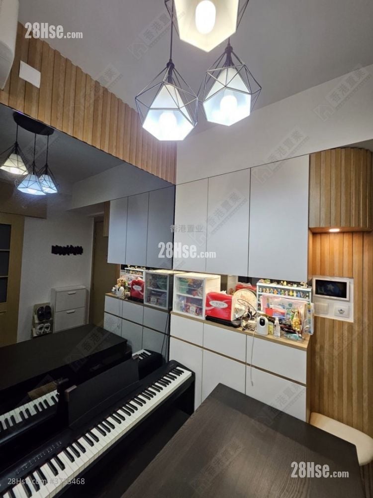 Lp6 Sell 2 Bedrooms , 1 Bathroom 505 ft²