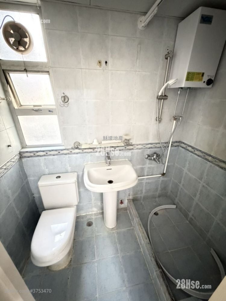 富多来新村 售盘 2 房 , 1 浴室 271 平方尺