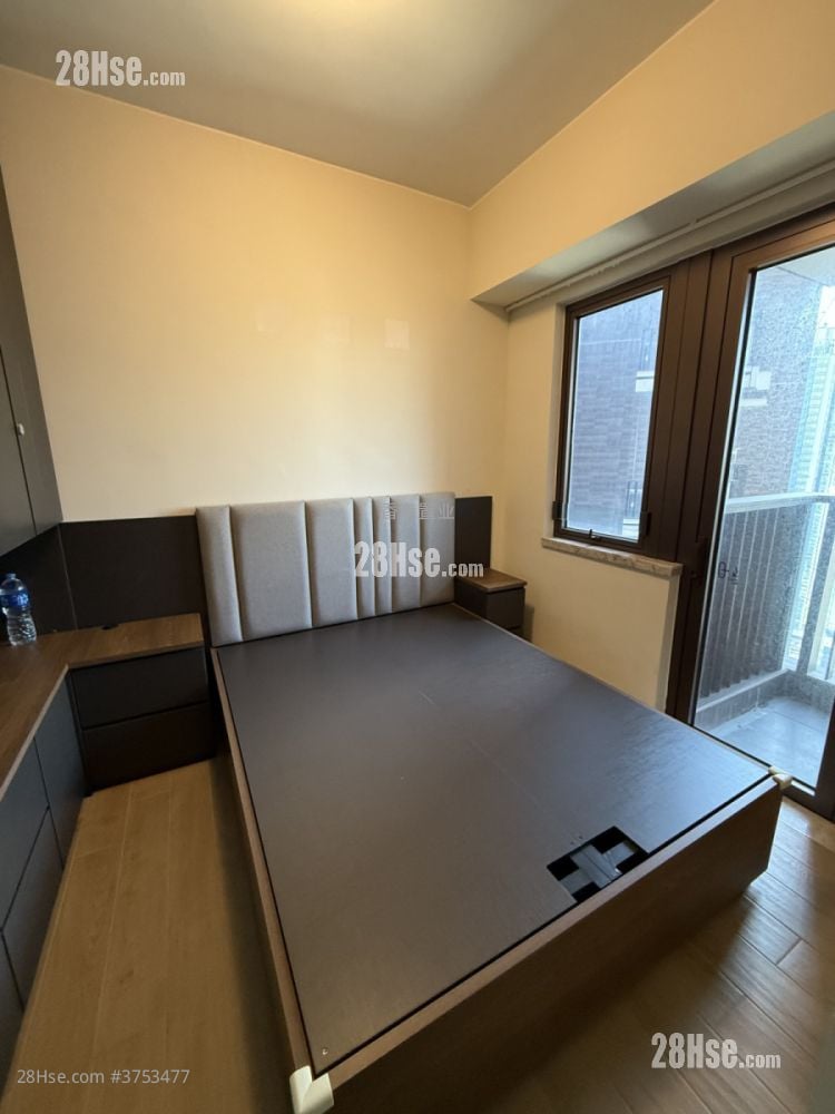 Lp6 Sell 2 Bedrooms , 1 Bathroom 460 ft²