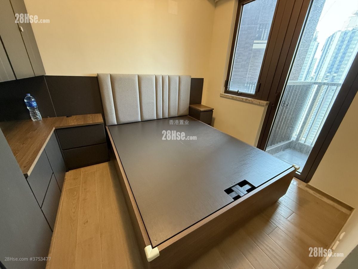 Lp6 Sell 2 Bedrooms , 1 Bathroom 460 ft²