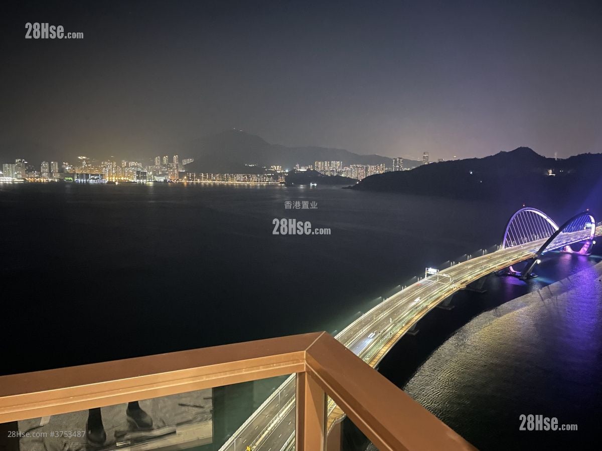 Lp10 Sell 3 Bedrooms , 3 Bathrooms 857 ft²