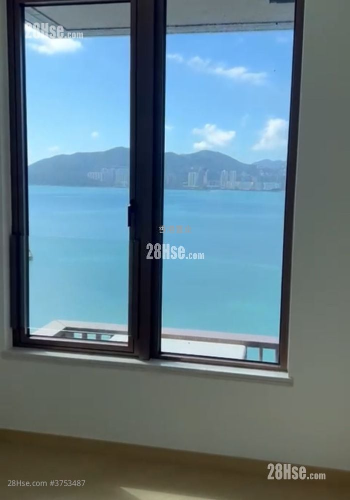 Lp10 Sell 3 Bedrooms , 3 Bathrooms 857 ft²