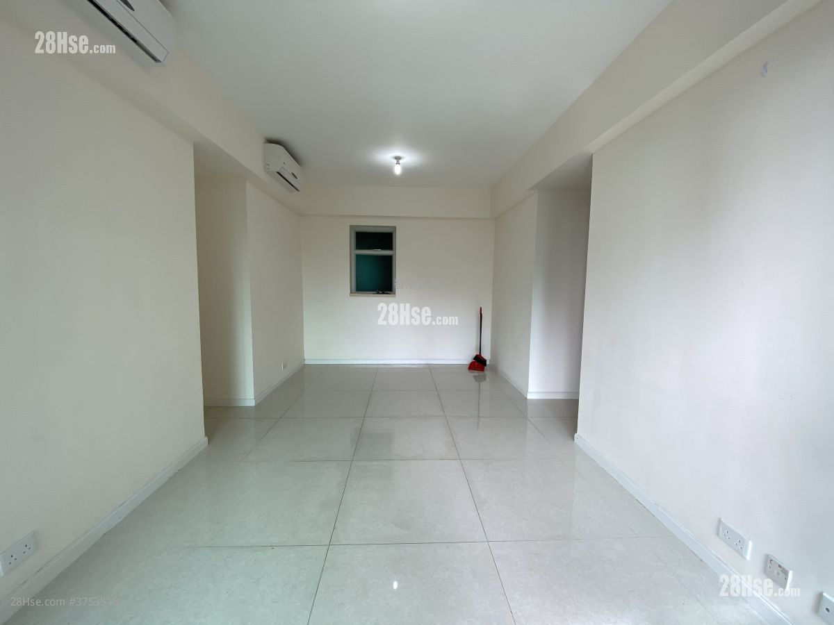 致蓝天 售盘 3 房 , 2 浴室 739 平方尺