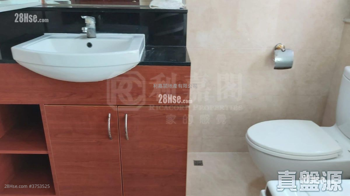 香港黃金海岸 售盤 4 房 , 2 浴室 535 平方呎