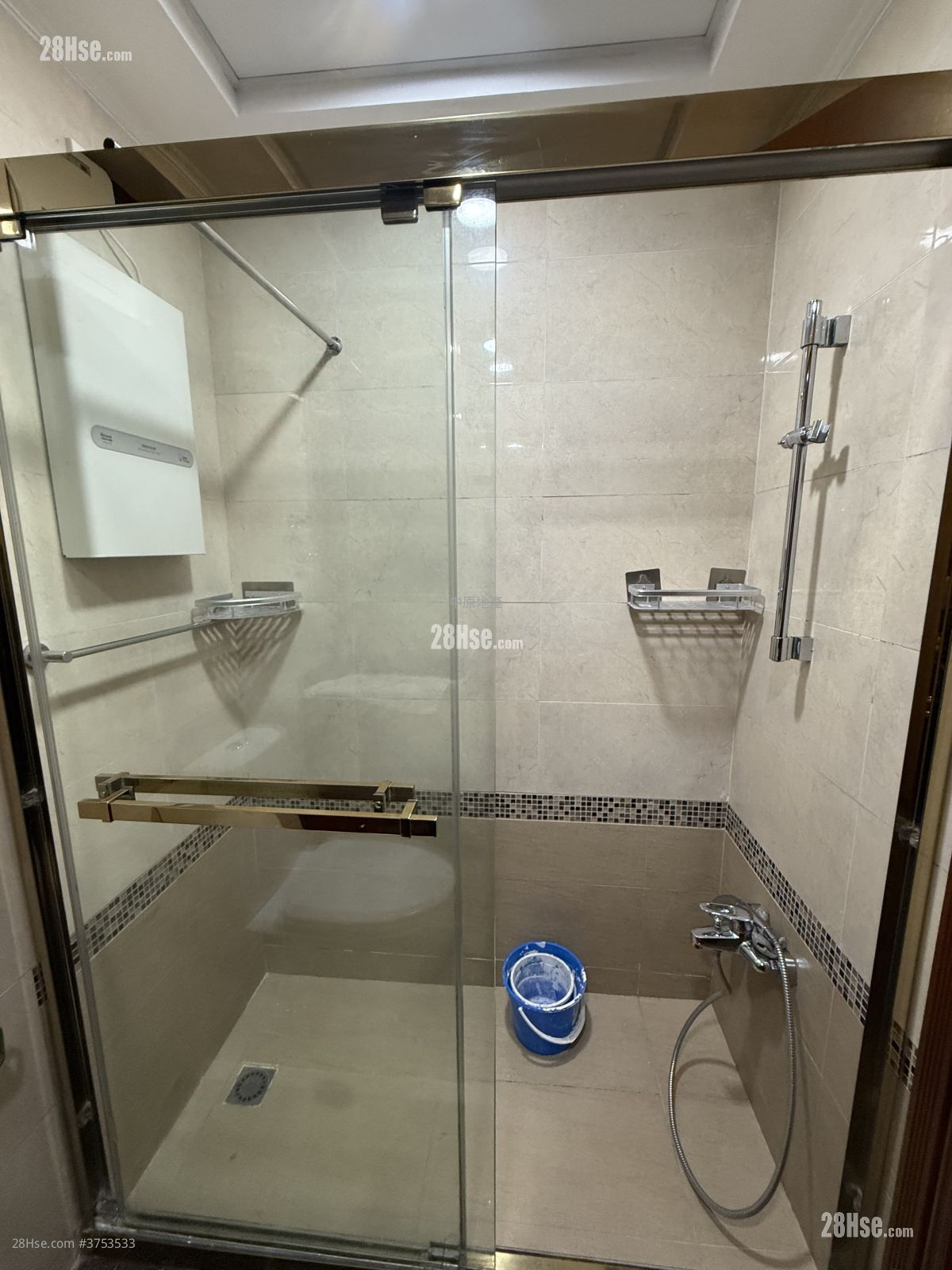 寶翠園 售盤 3 房 1,057 平方呎