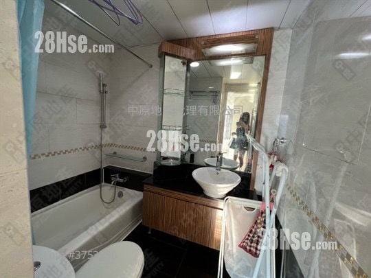 藍澄灣 售盤 3 房 , 2 浴室 690 平方呎