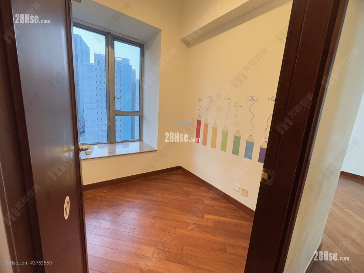 bedroom 1: The Palazzo Sell 3 Bedrooms , 2 Bathrooms 791 ft²