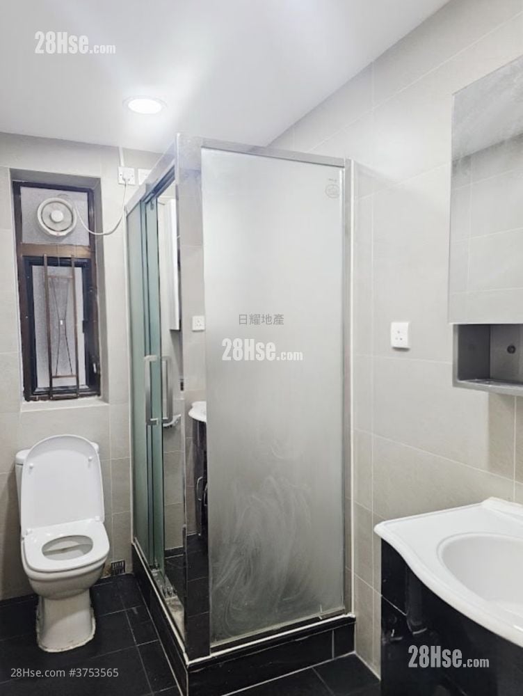 Fortress Metro Tower Sell 1 Bedroom , 1 Bathroom 396 ft²