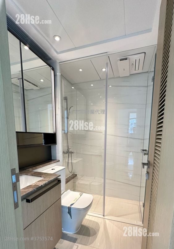 凯和山 售盘 3 房 , 3 浴室 1,025 平方尺