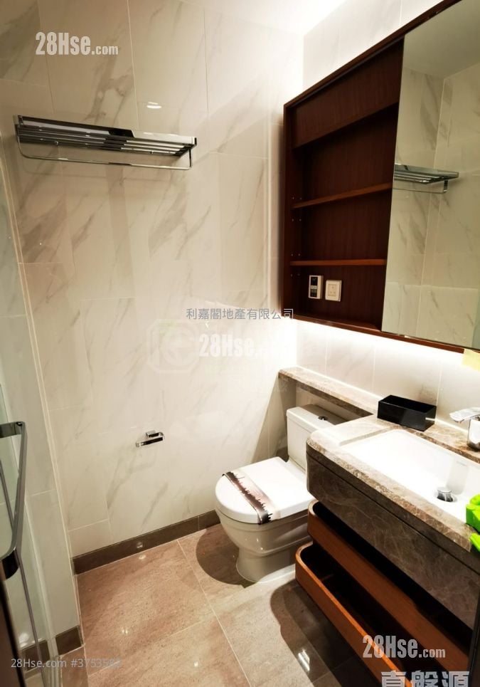 Novum West Sell 1 Bedroom 296 ft²