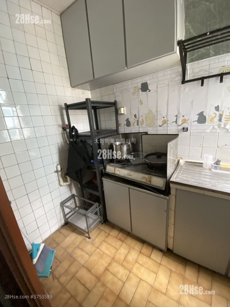 伟恒昌新村 售盘 2 房 , 1 浴室 369 平方尺