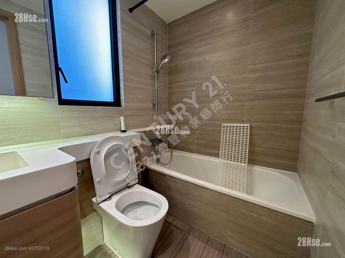 玖珑山 售盘 3 房 , 2 浴室 952 平方尺