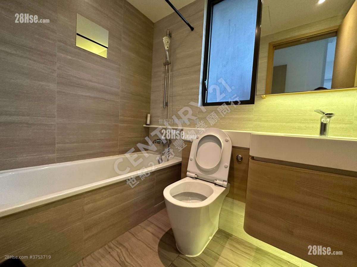 玖珑山 售盘 3 房 , 2 浴室 952 平方尺