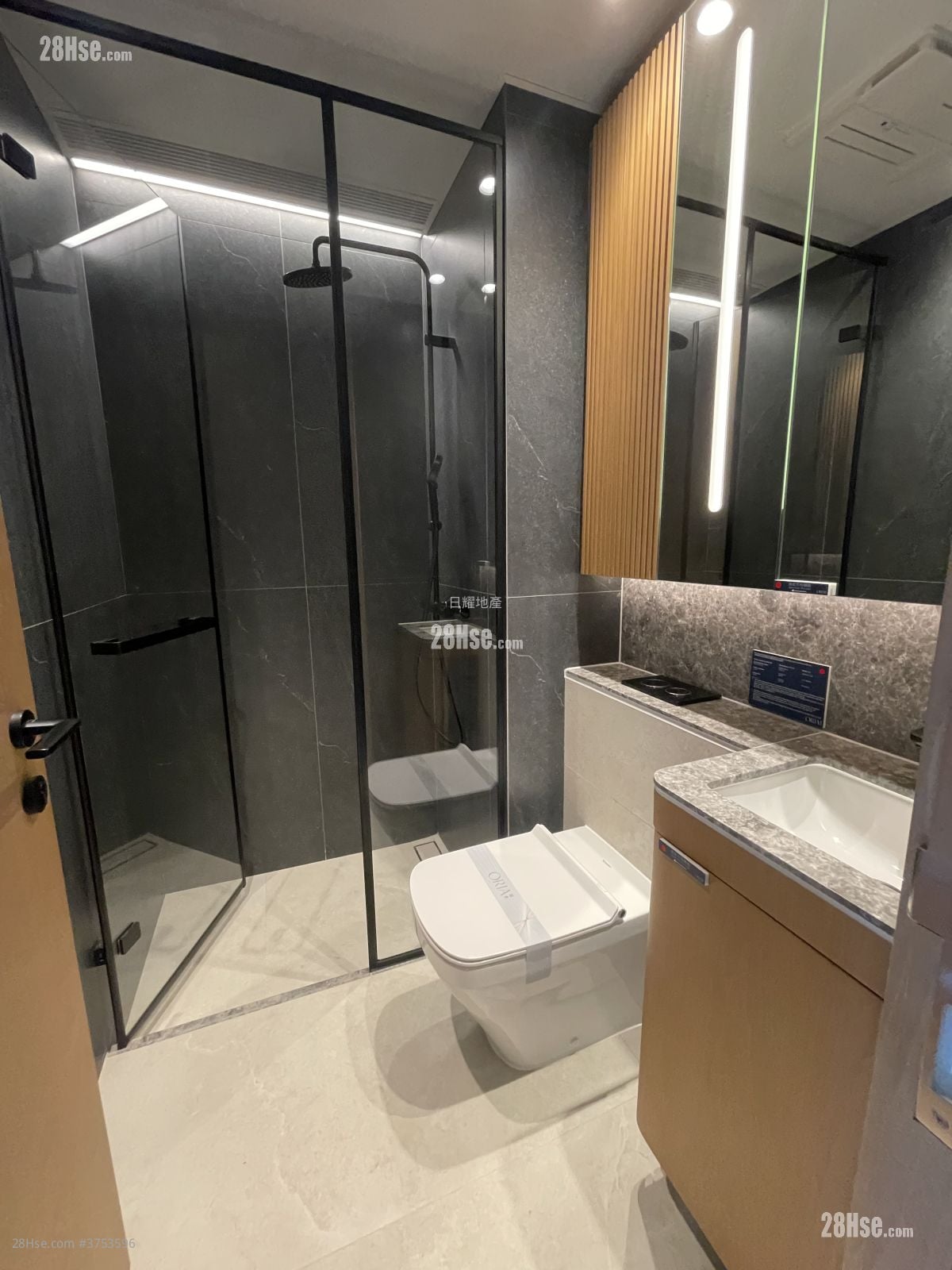 傲華 售盤 1 房 , 1 浴室 340 平方呎