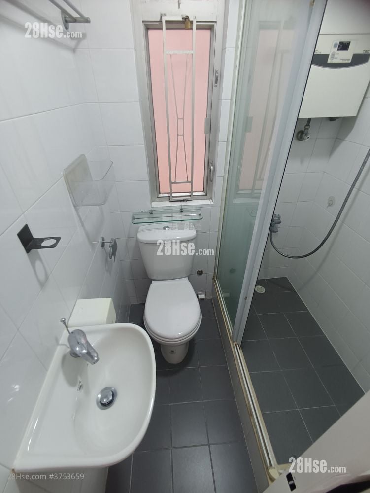 Valiant Court Rental 2 Bedrooms , 1 Bathroom