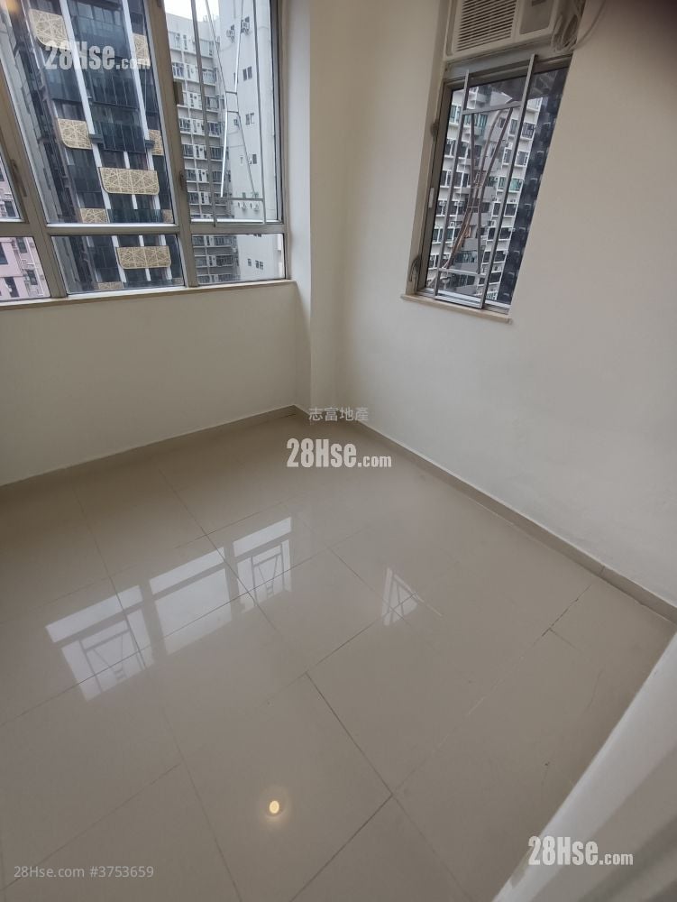 Valiant Court Rental 2 Bedrooms , 1 Bathroom