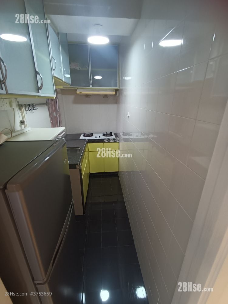 Valiant Court Rental 2 Bedrooms , 1 Bathroom