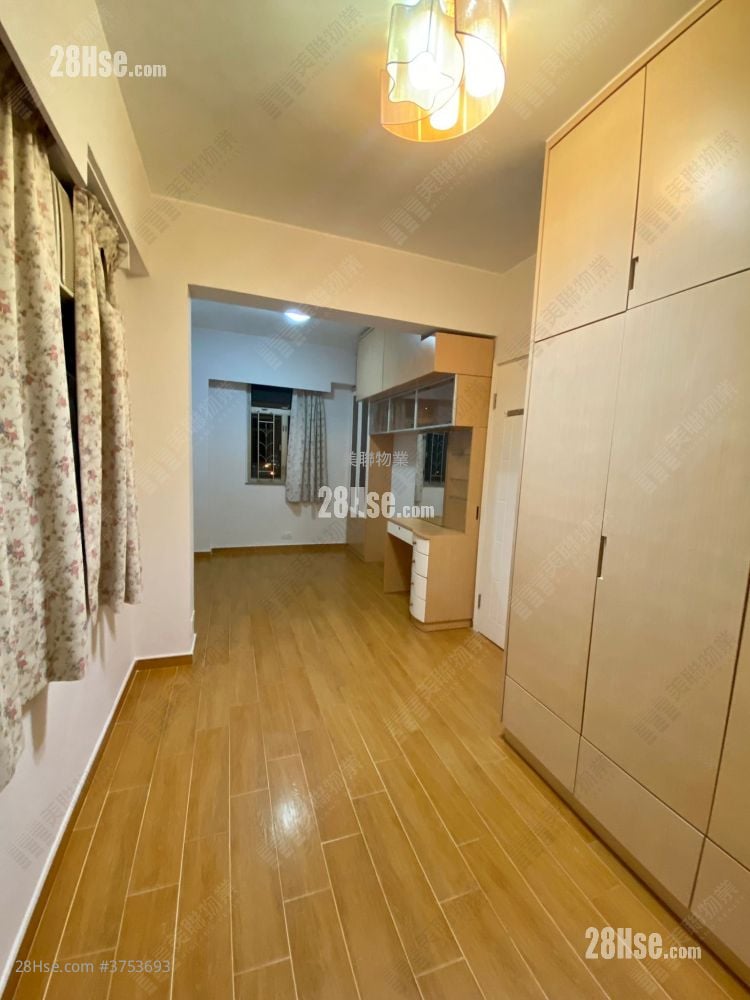 Cheong Lok Mansion Sell 1 Bedroom , 1 Bathroom 404 ft²