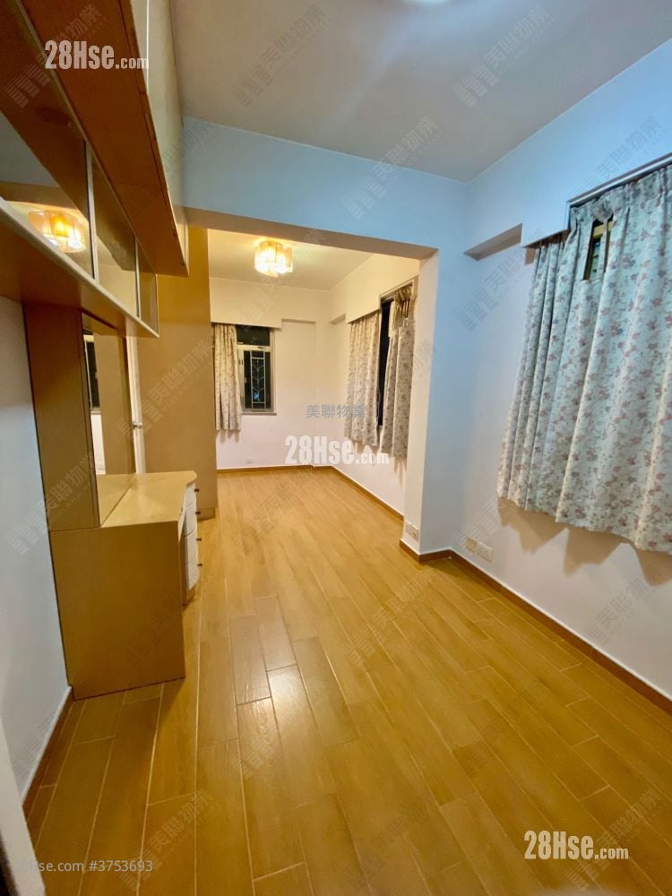 Cheong Lok Mansion Sell 1 Bedroom , 1 Bathroom 404 ft²