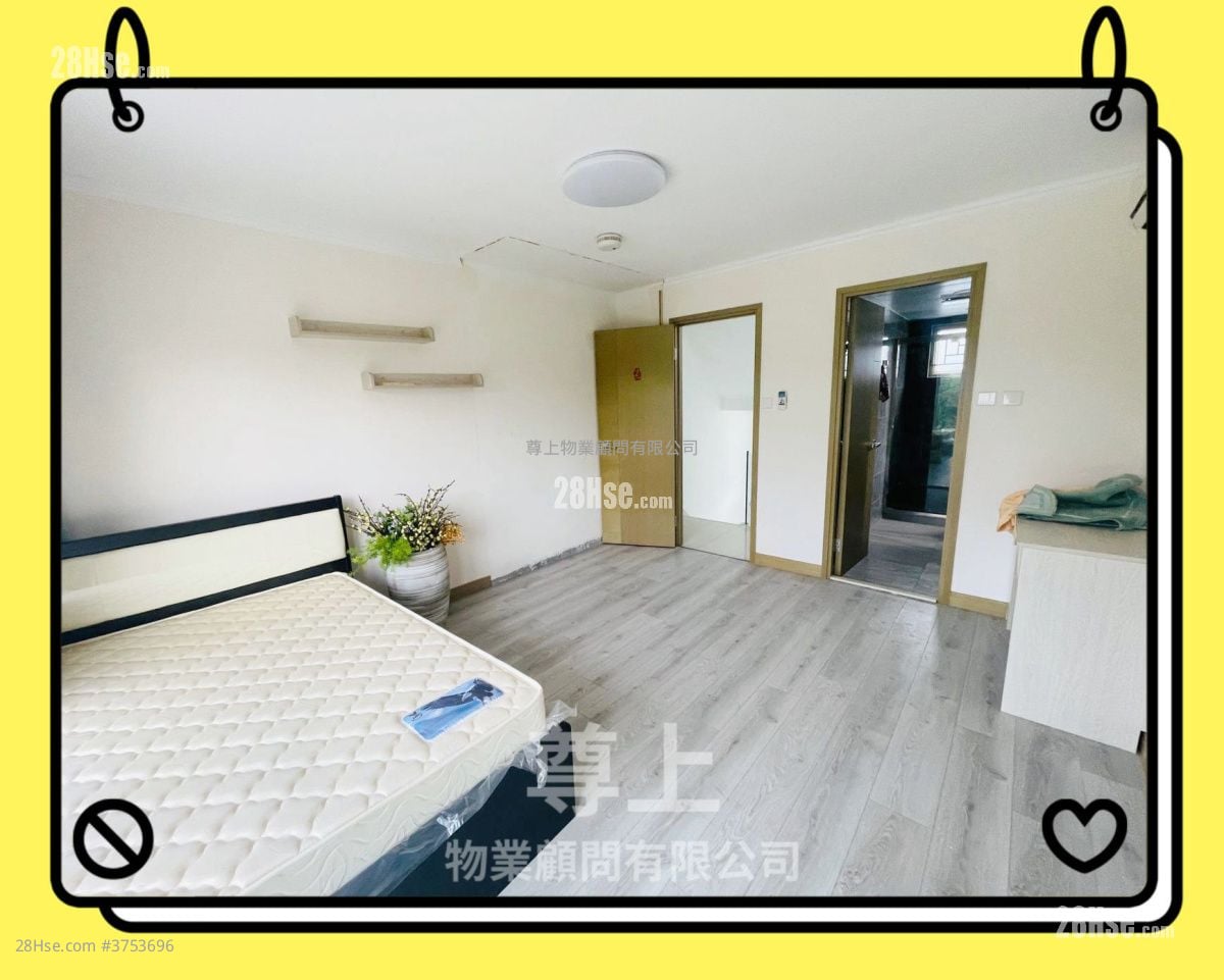 Village Sell 5+ Bedrooms , 1 Bathroom