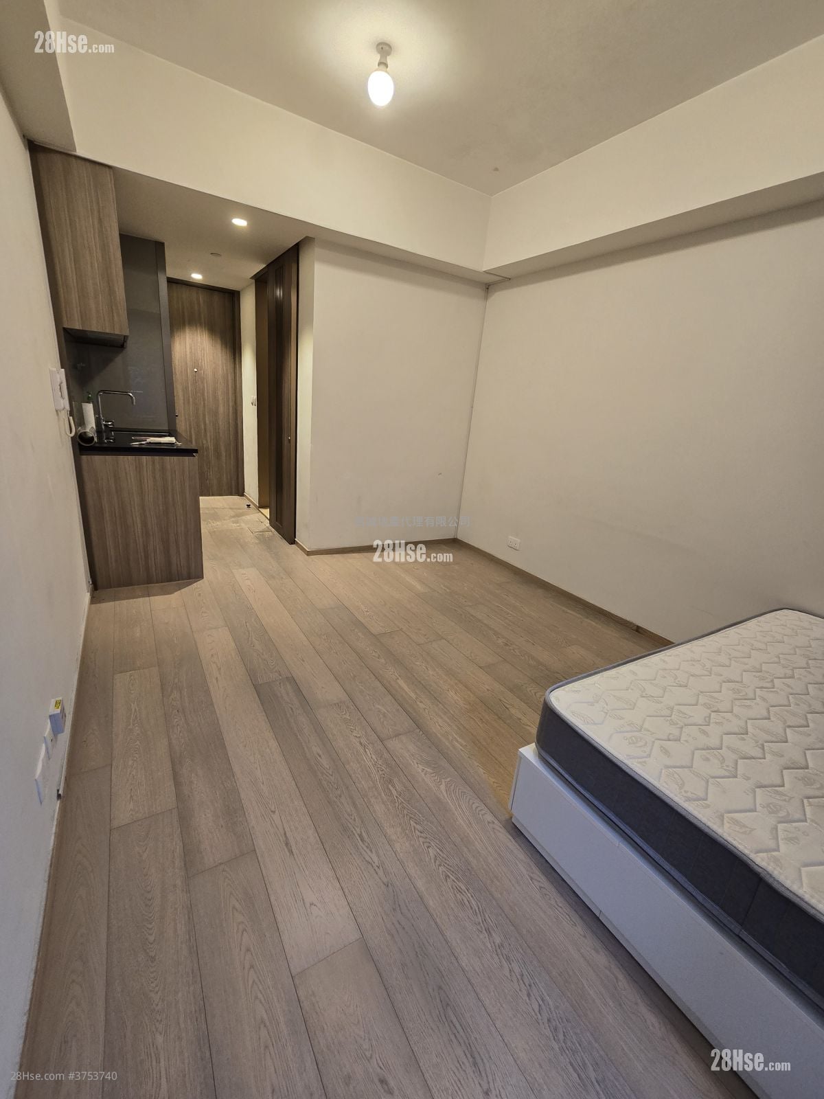 荟荞 售盘 开放式间隔 , 1 浴室 254 平方尺