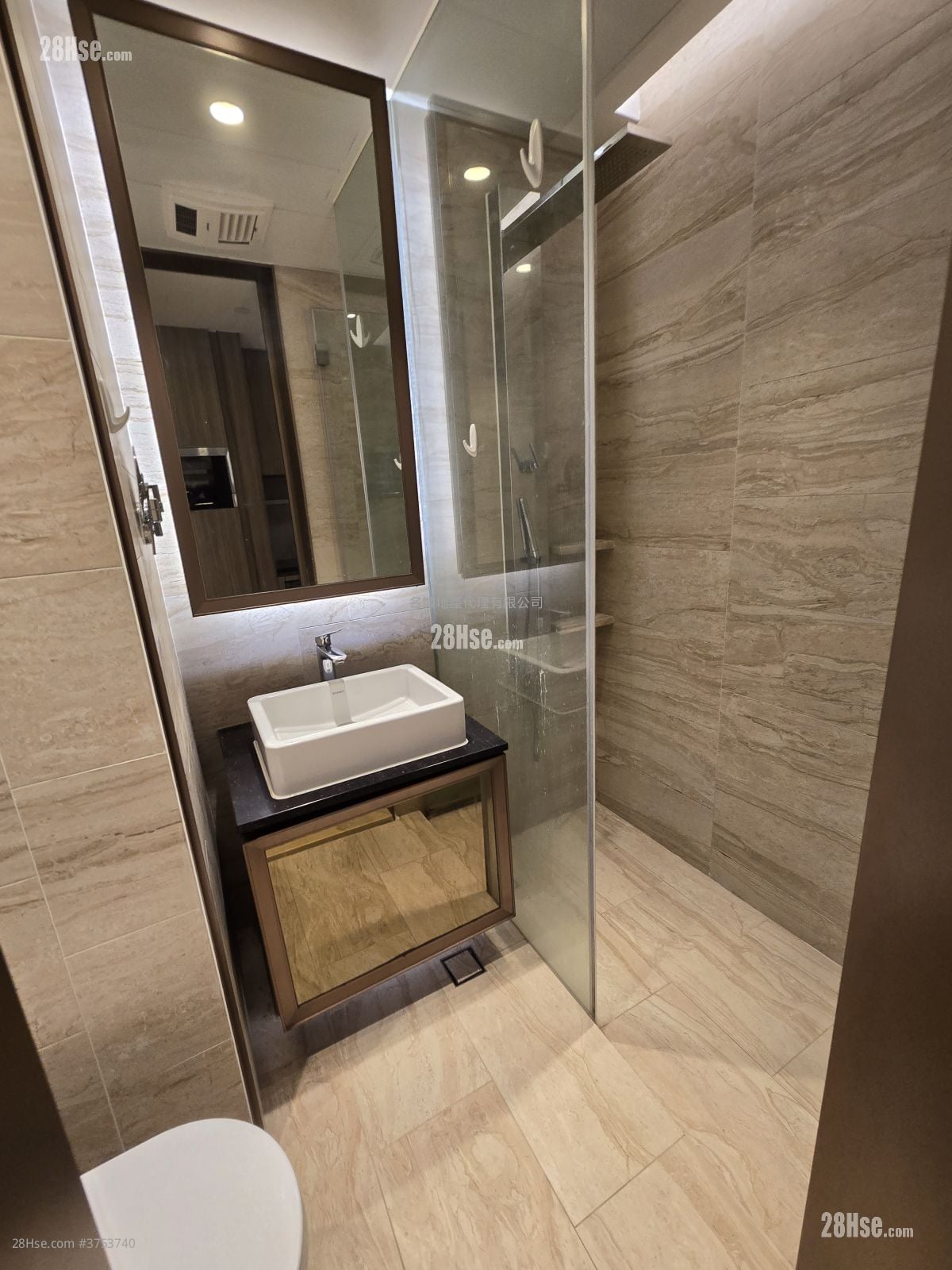 荟荞 售盘 开放式间隔 , 1 浴室 254 平方尺