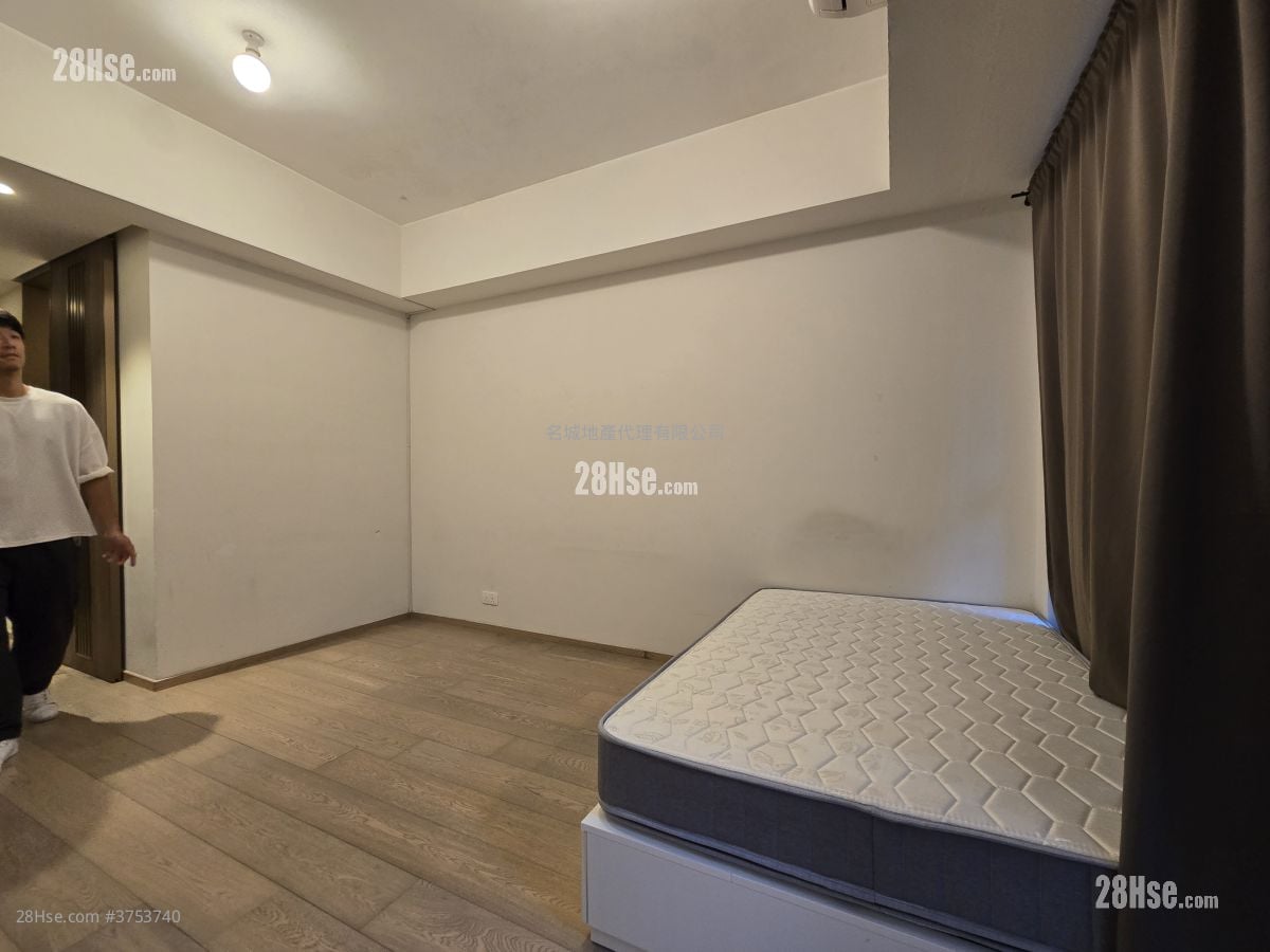 荟荞 售盘 开放式间隔 , 1 浴室 254 平方尺