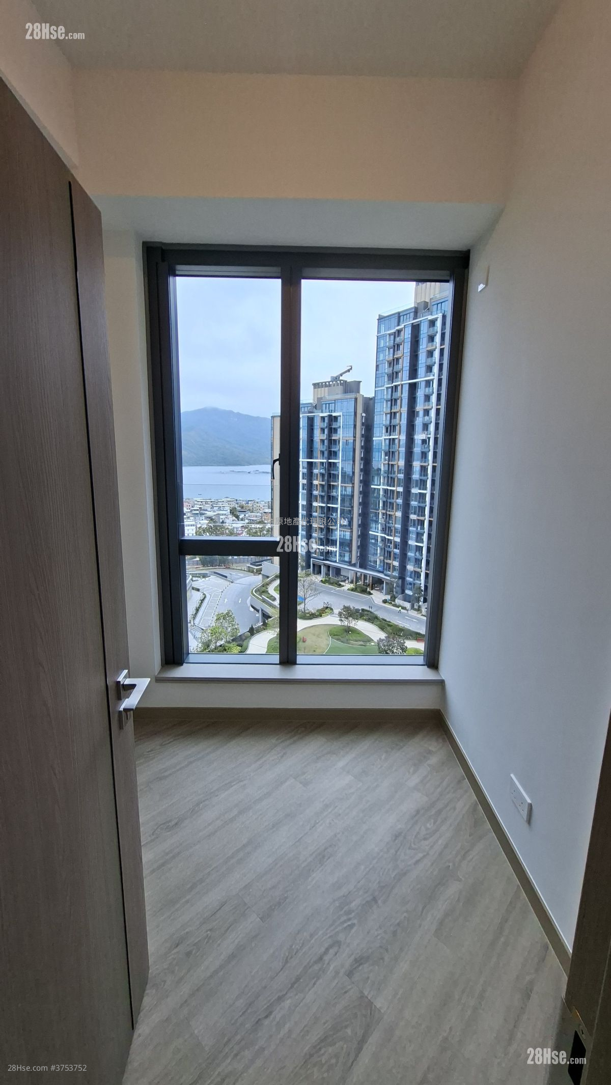 Sierra Sea 售盤 3 房 , 1 浴室 574 平方呎