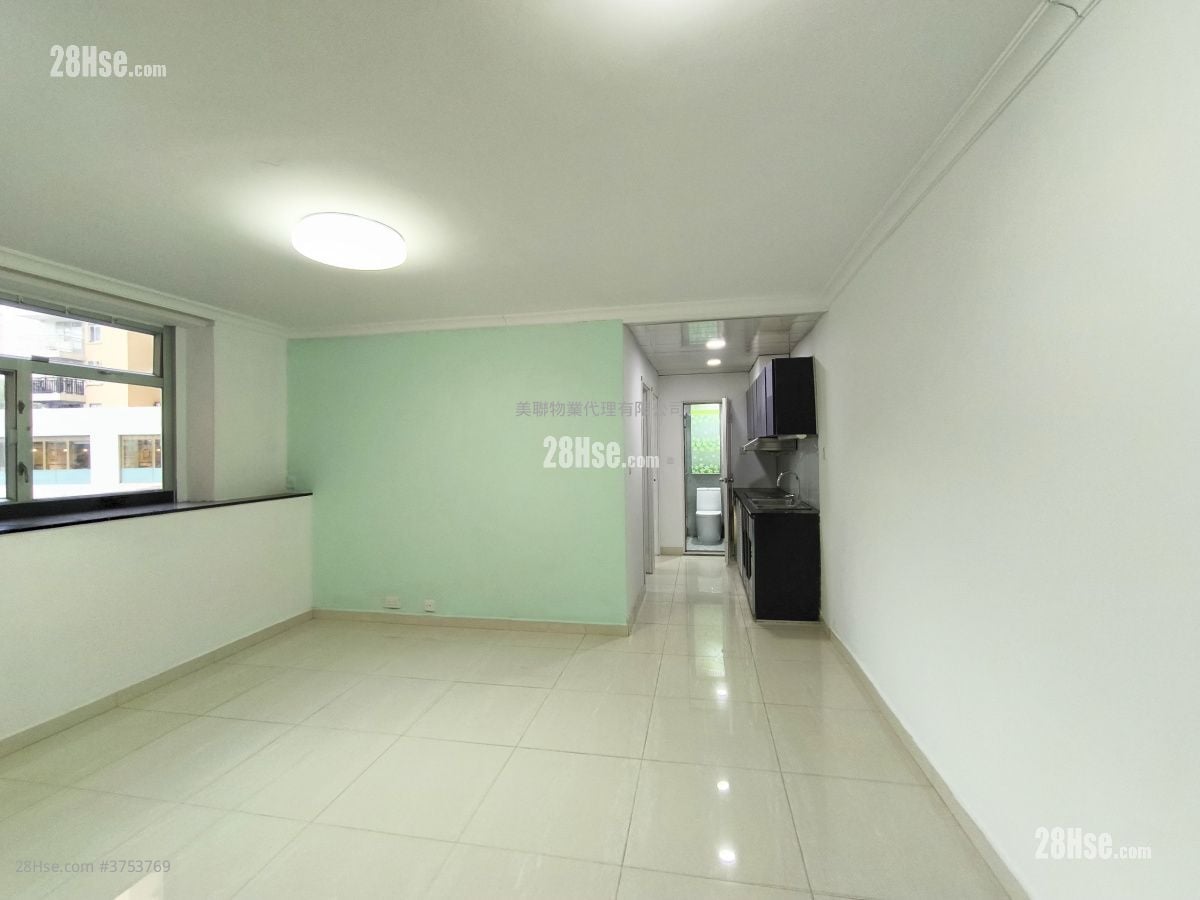 Mei Foo Sun Chuen Sell 3 Bedrooms , 1 Bathroom 508 ft²