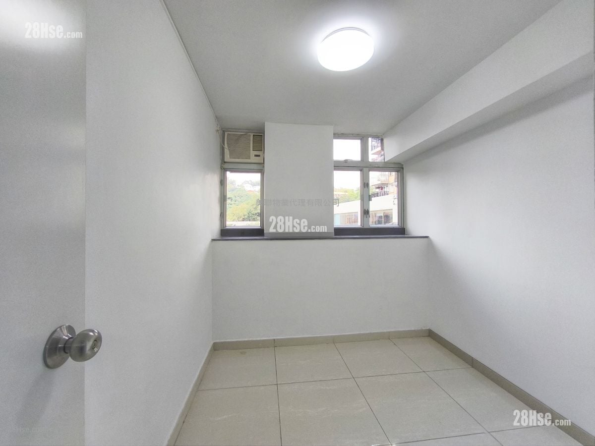 Mei Foo Sun Chuen Sell 3 Bedrooms , 1 Bathroom 508 ft²