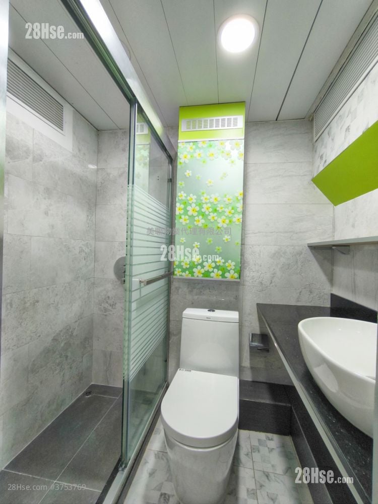 Mei Foo Sun Chuen Sell 3 Bedrooms , 1 Bathroom 508 ft²