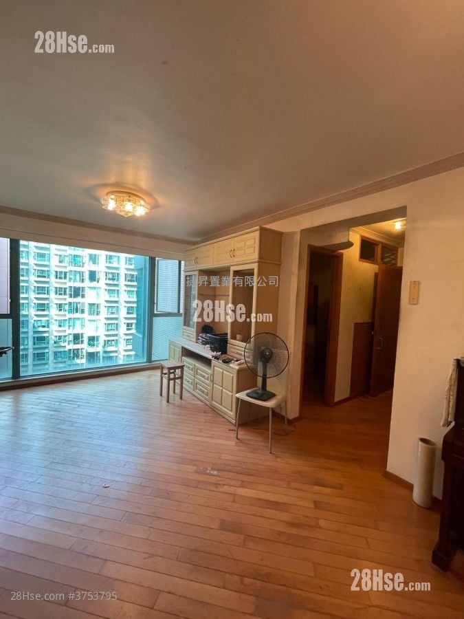 海逸豪园 售盘 4 房 , 2 浴室 869 平方尺