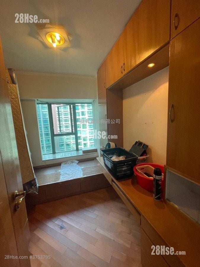 海逸豪园 售盘 4 房 , 2 浴室 869 平方尺