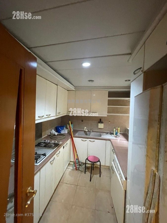 海逸豪园 售盘 4 房 , 2 浴室 869 平方尺