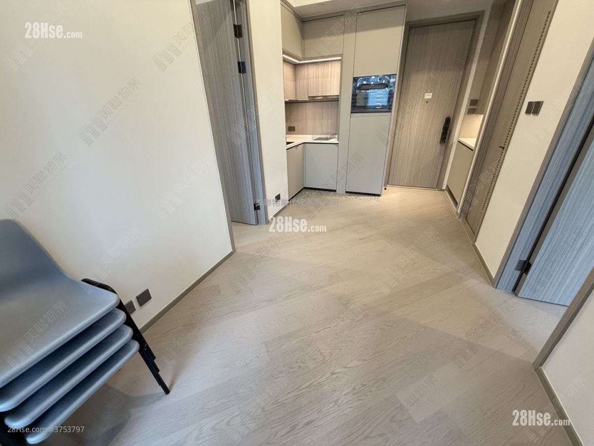 Bondlane Sell 2 Bedrooms 377 ft²