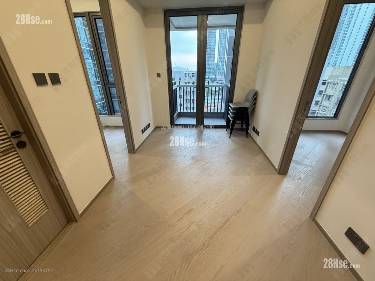 Bondlane Sell 2 Bedrooms 377 ft²