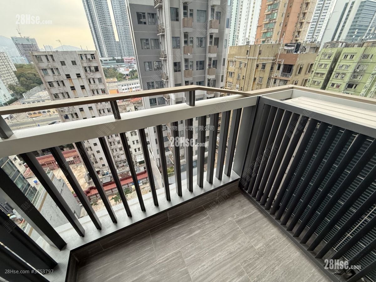 Bondlane Sell 2 Bedrooms 377 ft²