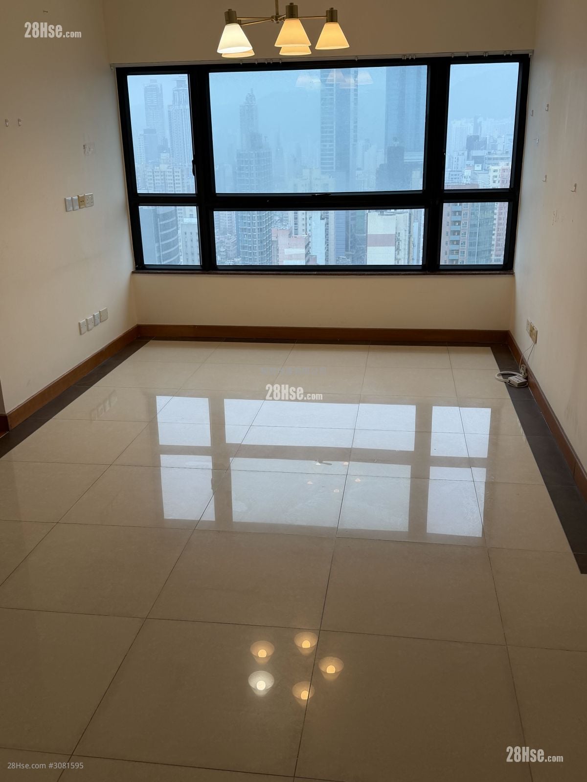 窝打老道8号 售盘 3 房 , 1 浴室 581 平方尺