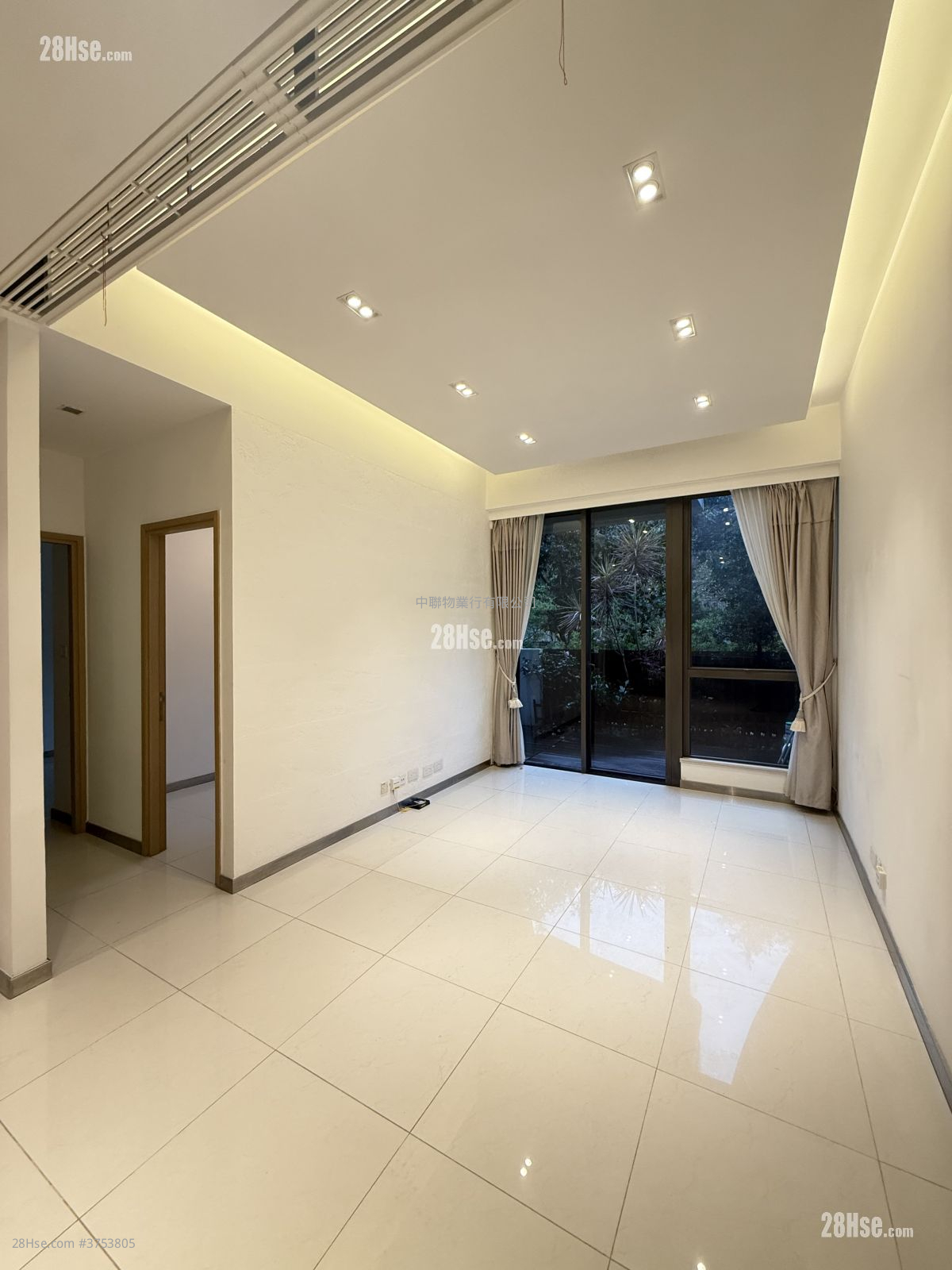 玖瓏山 租盤 654 平方呎