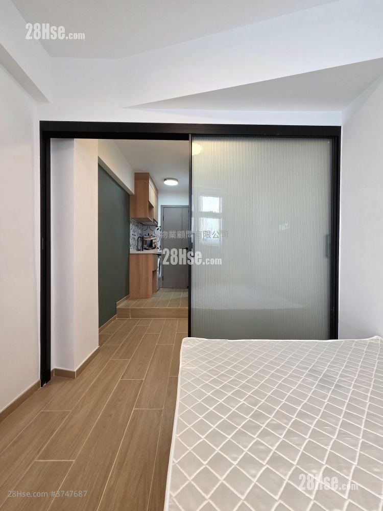 Windsor Mansion Rental 1 Bedroom , 1 Bathroom 180 ft²