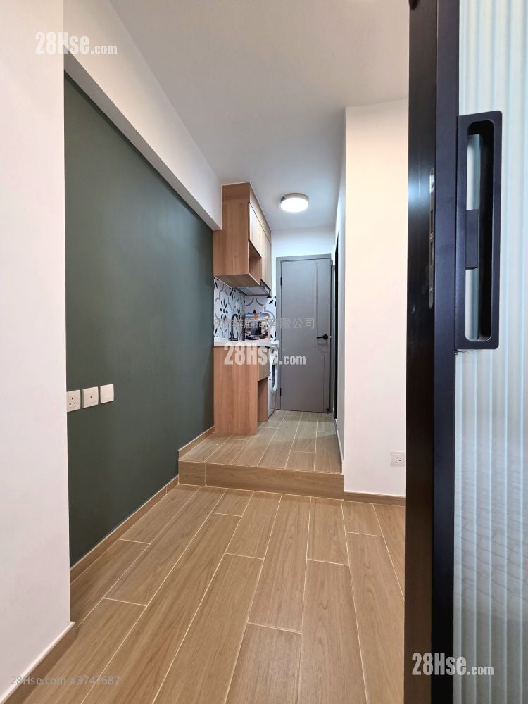 Windsor Mansion Rental 1 Bedroom , 1 Bathroom 180 ft²