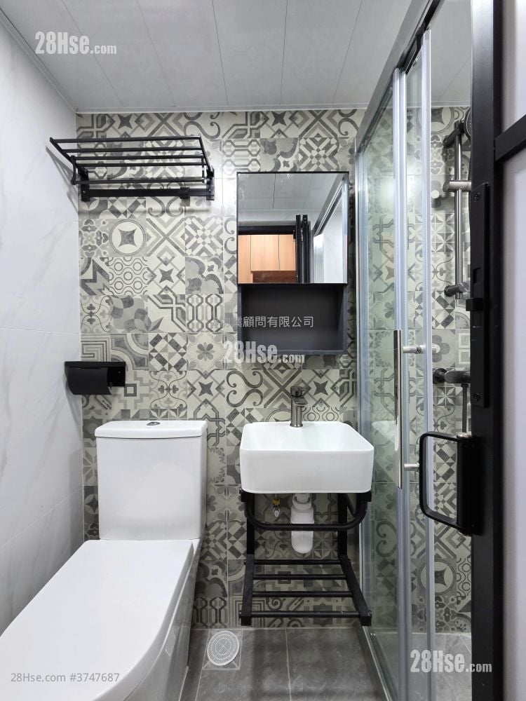 Windsor Mansion Rental 1 Bedroom , 1 Bathroom 180 ft²