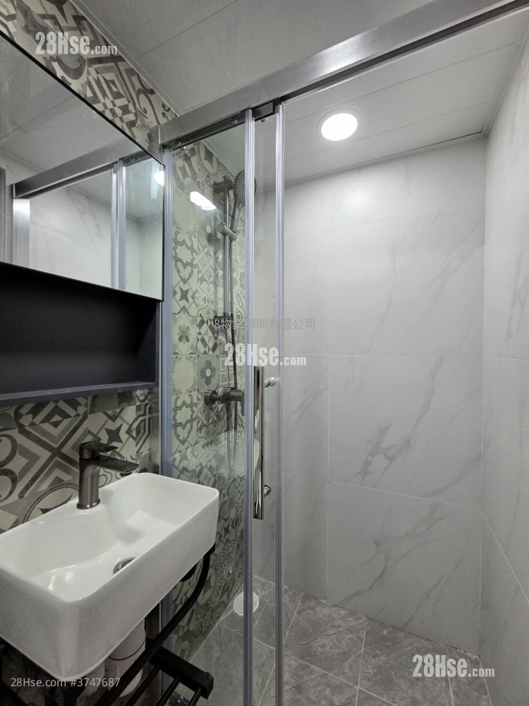 Windsor Mansion Rental 1 Bedroom , 1 Bathroom 180 ft²