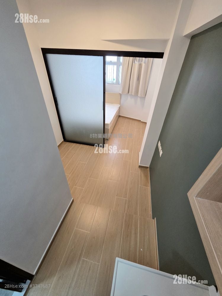 Windsor Mansion Rental 1 Bedroom , 1 Bathroom 180 ft²