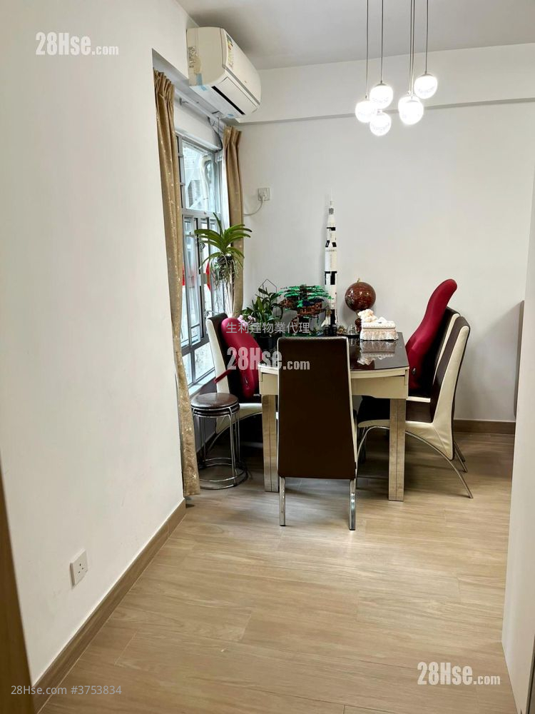 嘉景花园 售盘 3 房 , 1 浴室 449 平方尺