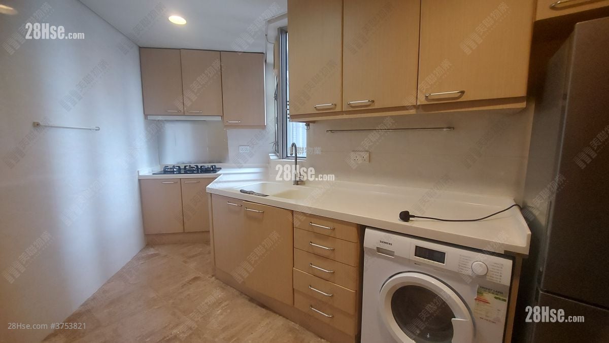 Sorrento Sell 3 Bedrooms , 2 Bathrooms 757 ft²